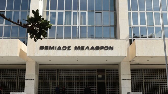 απολύθηκαν-οκτώ-δικαστές-με-απόφαση-τ-563529487