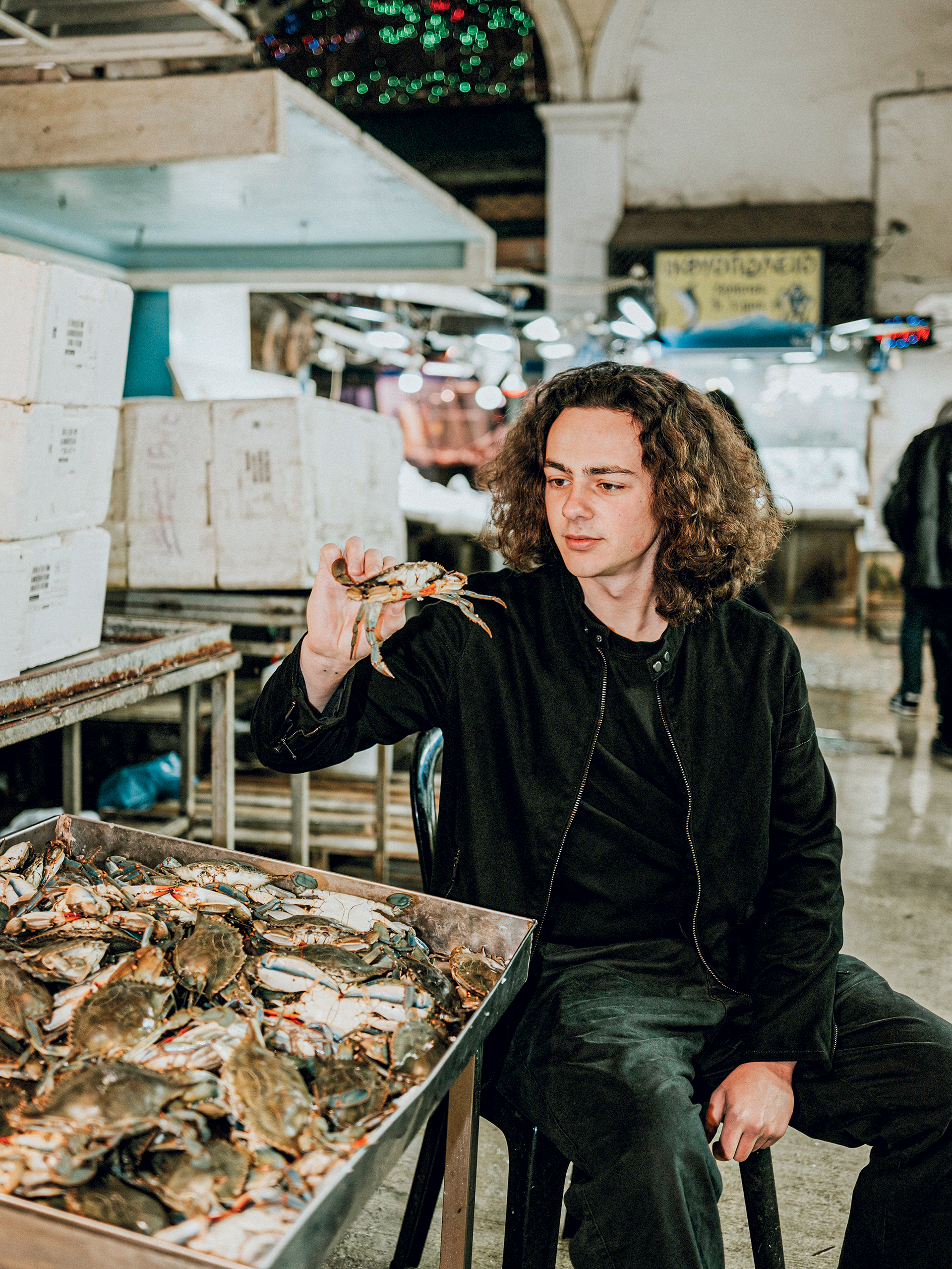 σταύρο-αρβανίτη-evans-τι-γεύση-έχουν-οι-ακρ-563540401