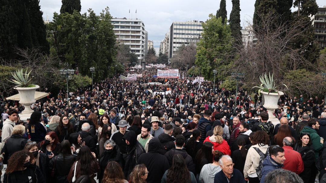 τι-είδα-στο-σύνταγμα-563495398