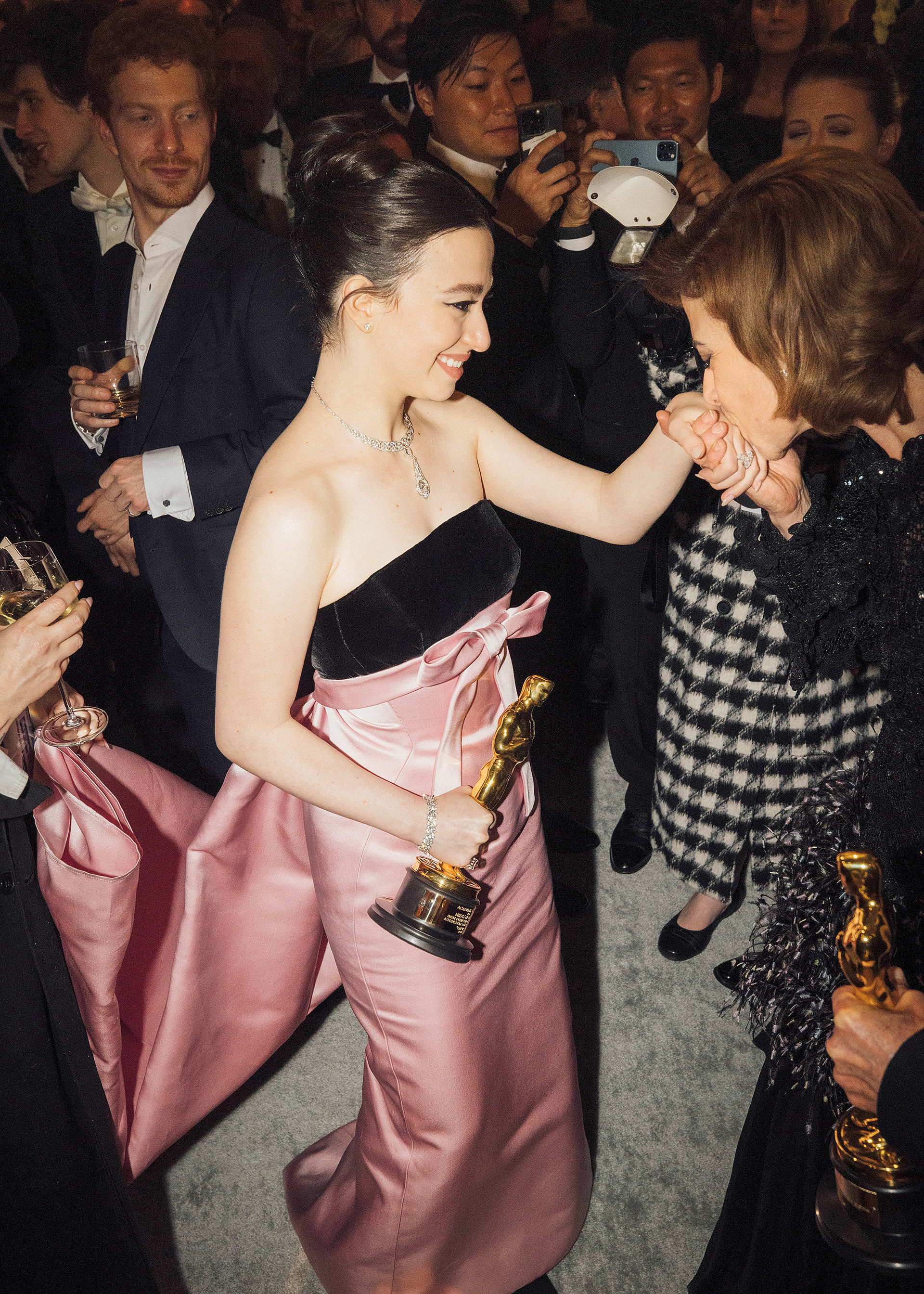 Anora: Η ταινία της χρονιάς διχάζει αλλά όχι για καλλιτεχνικούς λόγους-2