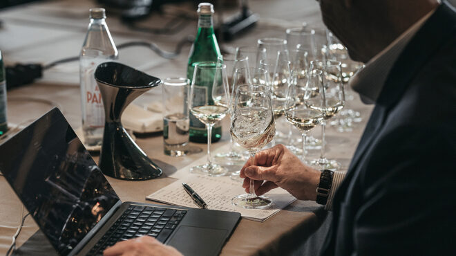 5-ελληνικά-κρασιά-που-αξίζουν-τα-βραβεί-563501860