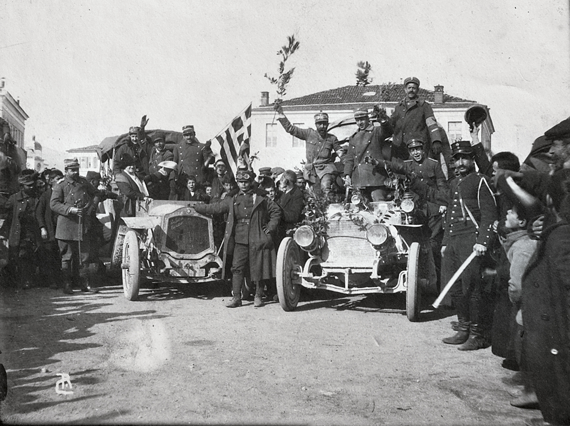 Θάλεια Φλωρά Καραβία – Ζωγραφίζοντας τους αγώνες του Ελληνισμού-7