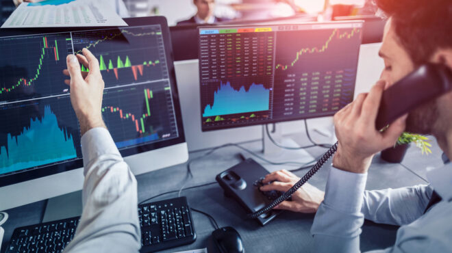 αντλησε-3-δισ-η-αθήνα-από-τα-15ετή-και-30ετή-563512447