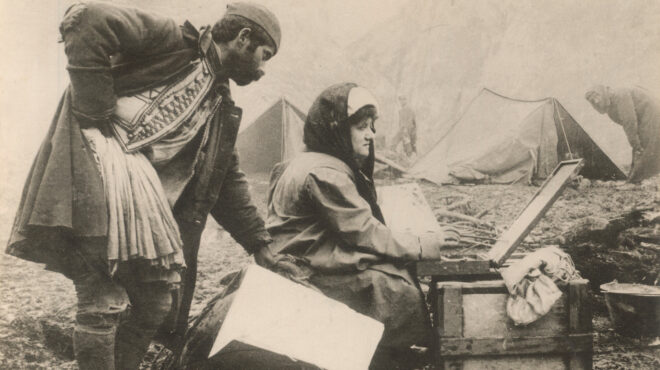 θάλεια-φλωρά-καραβία-ζωγραφίζοντας-563522722