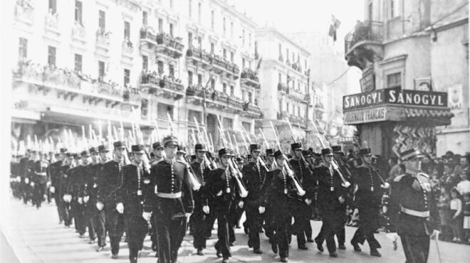 μια-25η-μαρτίου-του-1955-στην-πανεπιστημίου-563529109