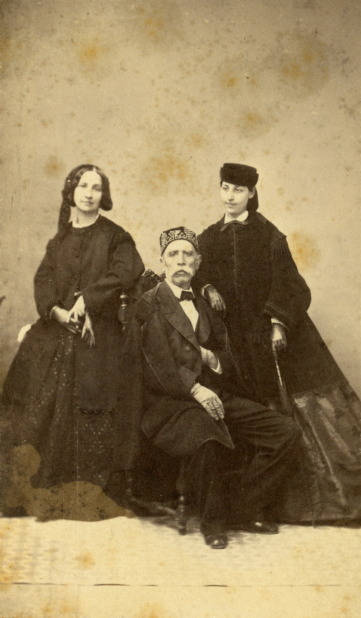 Φωτεινή Μαυρομιχάλη – Η νεράιδα εγγονή του Πετρόμπεη-13