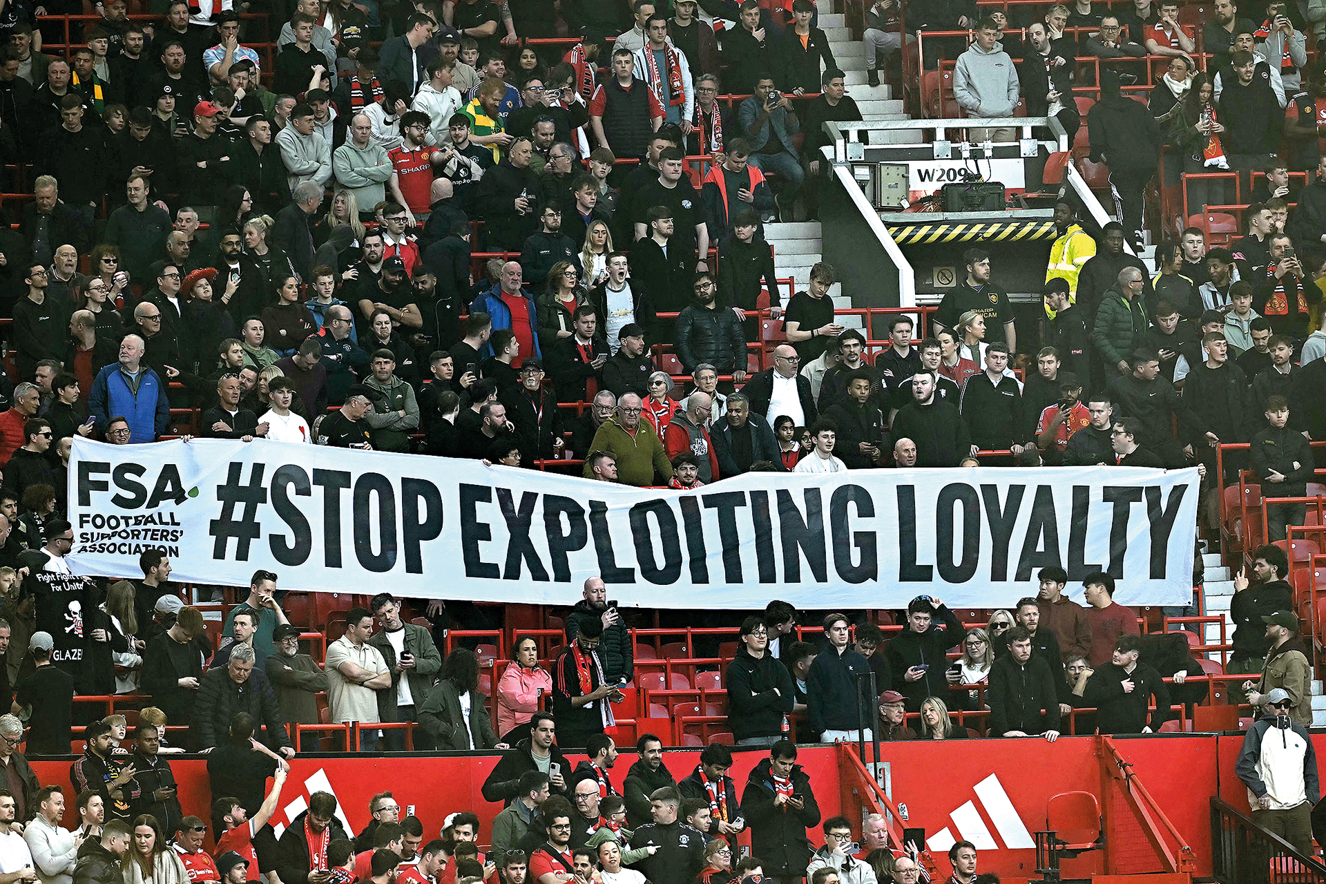 Ολα τα «κακά» του modern football καθρεφτίζονται στη Μάντσεστερ Γιουνάιτεντ-3