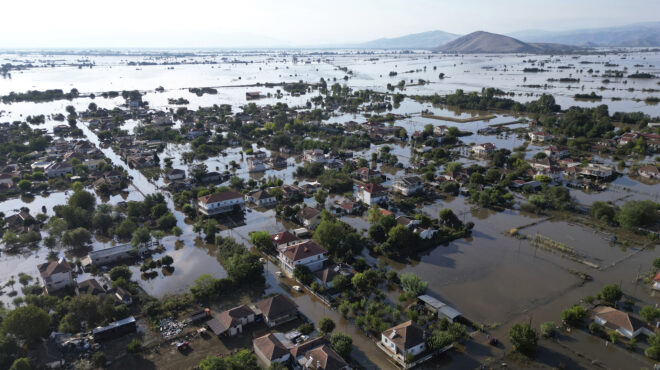 απέναντι-στην-κλιματική-κρίση-563529124