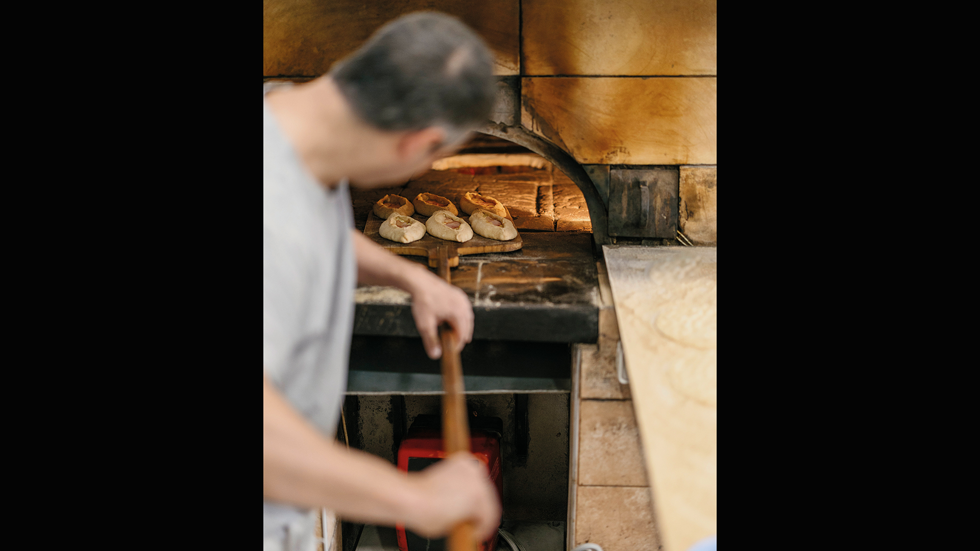 στη-νέα-ιωνία-τη-γειτονιά-του-καλοφαγά-563512774