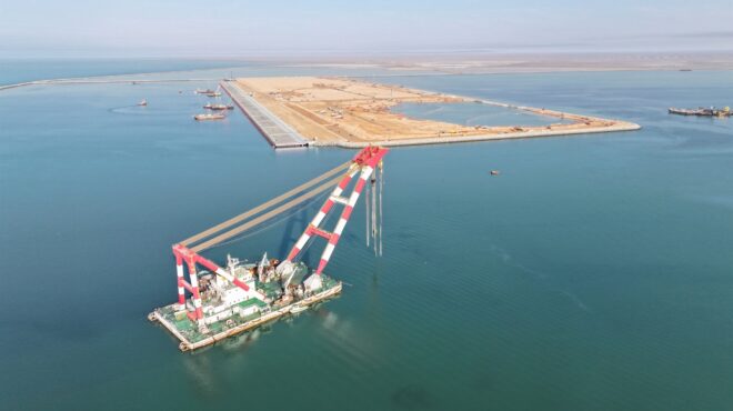 εμπορικό-δρόμο-παράκαμψης-του-σουέζ-κ-563523604