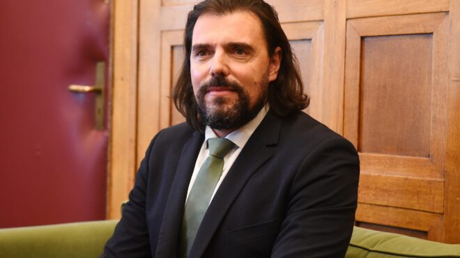 πέτρος-παππάς-φανέλες-563500621