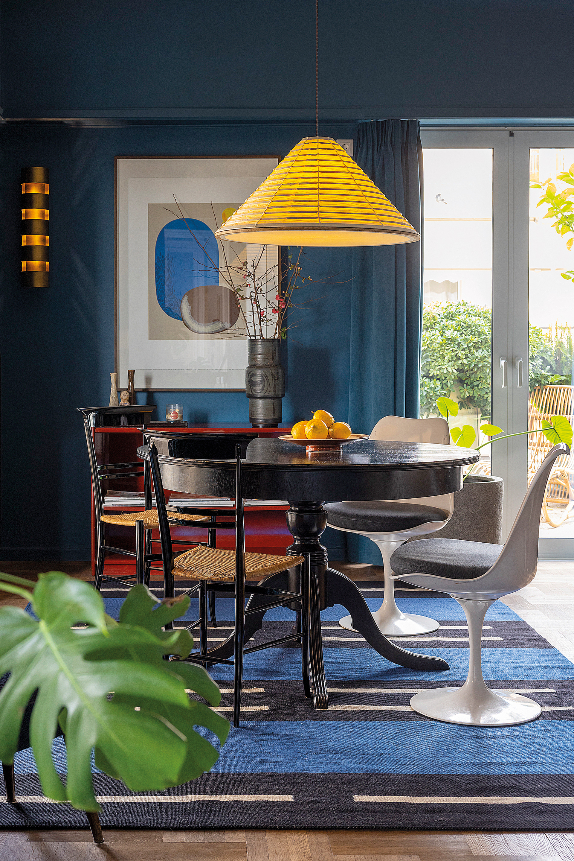 Ενα μπλε ρετιρέ με αέρα παλιάς Αθήνας στο Μουσείο-2