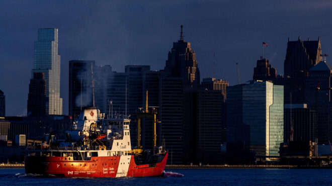 επίθεση-τραμπ-με-δασμούς-σε-καναδά-μ-563497078