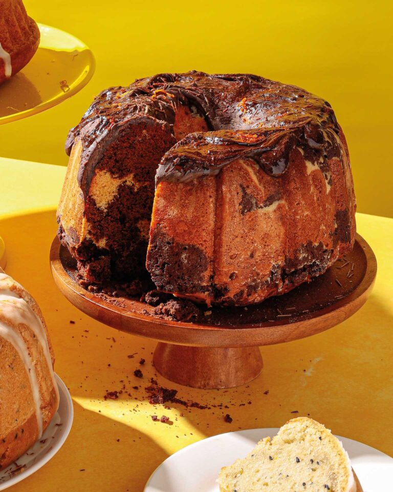 κέικ-λαδιού-δίχρωμο-με-σοκολάτα-και-πο-563529718