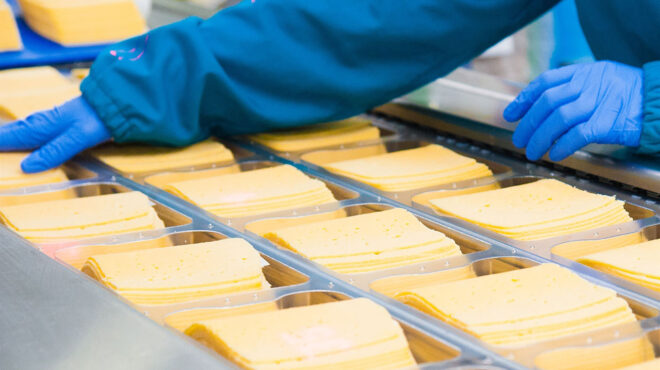 εντονη-κινητικότητα-στον-κλάδο-τροφί-563516743