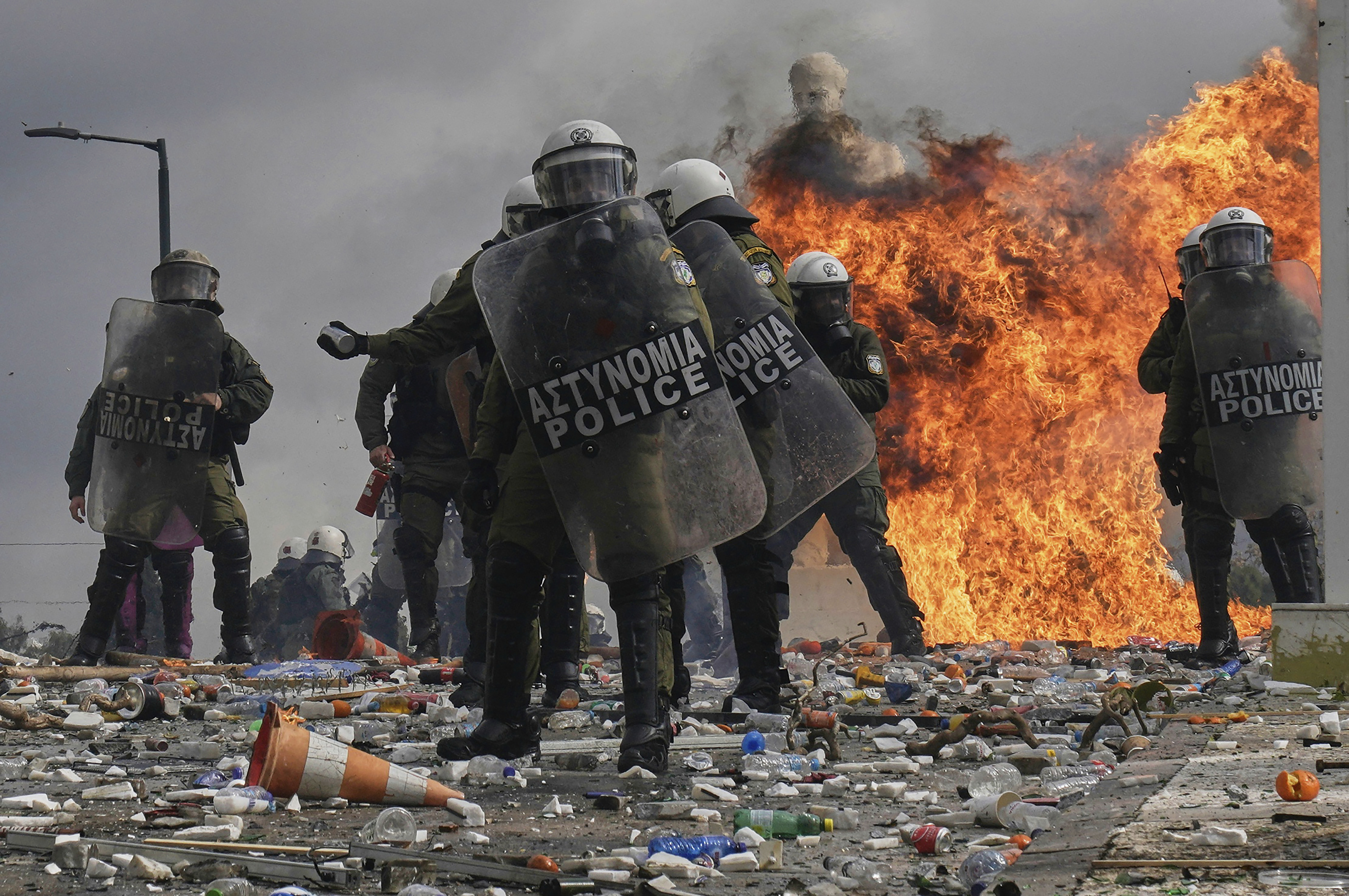 Διαβάστε στην «Καθημερινή της Κυριακής»-2