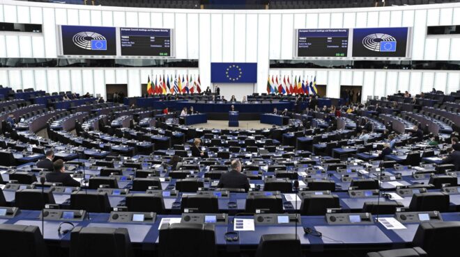 ευρωκοινοβούλιο-ζητά-αμυντικές-προε-563510521
