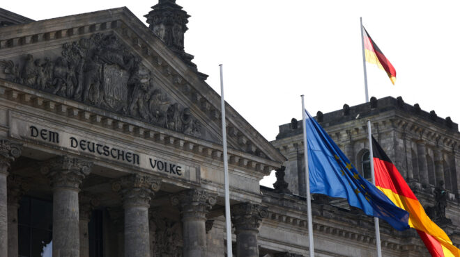 ∆ρ-χένινγκ-φοέπελ-στην-κ-η-γερμανία-563528671