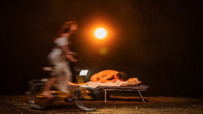 μια-ανατομία-της-μητρικής-αγάπης-563496133