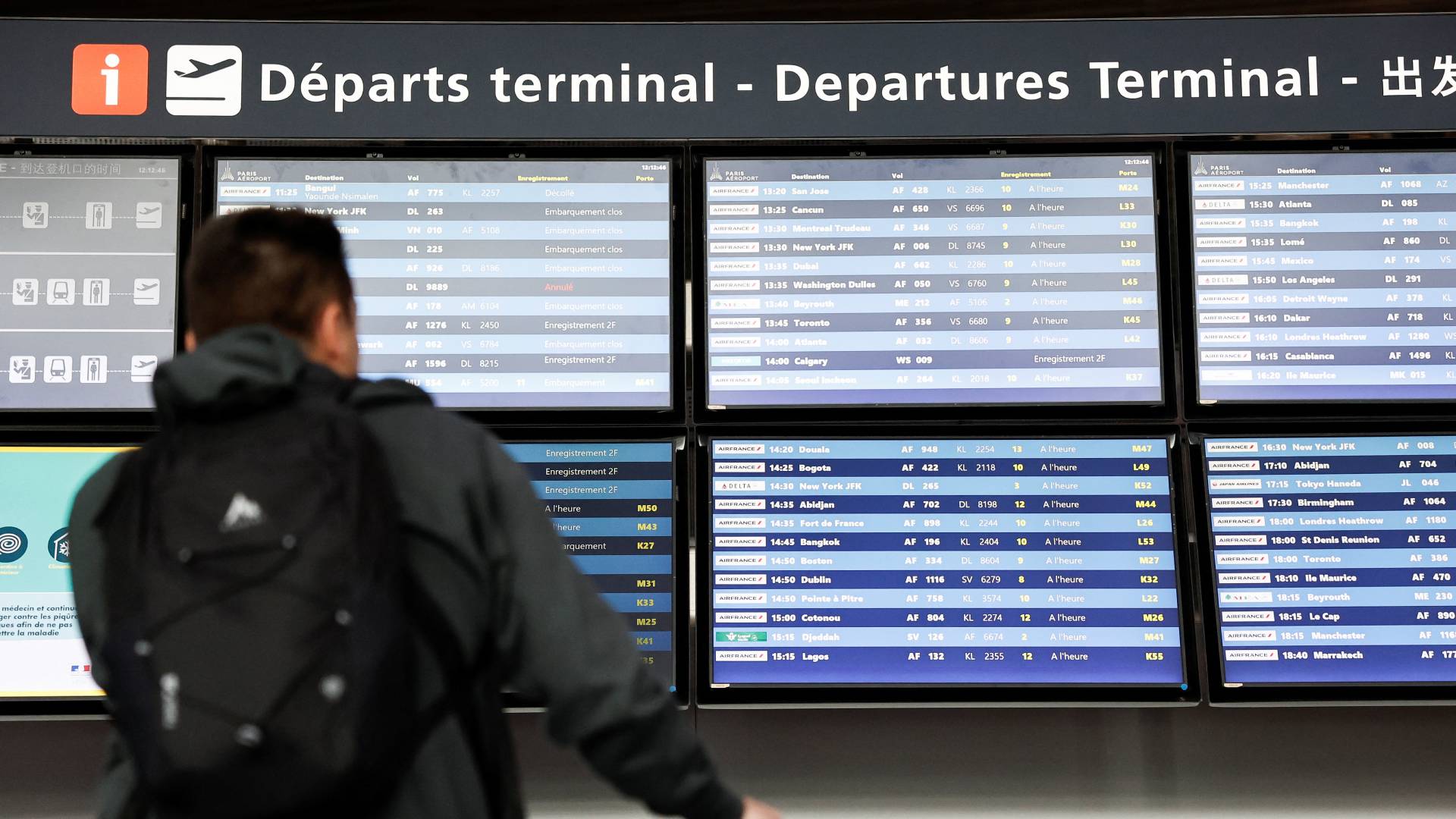 Βρετανία: «Ερημο» το αεροδρόμιο Χίθροου – Ερευνες για τα αίτια της πυρκαγιάς-6