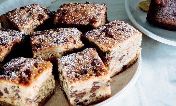 κέικ-μπανάνα-σοκολάτα-με-φυστικοβούτ-563540200