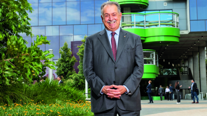 αντριου-λιβέρης-στην-κ-το-μοντέλο-τη-563517127