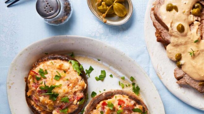 μανιτάρια-γεμιστά-με-καβουρόψιχα-563518036