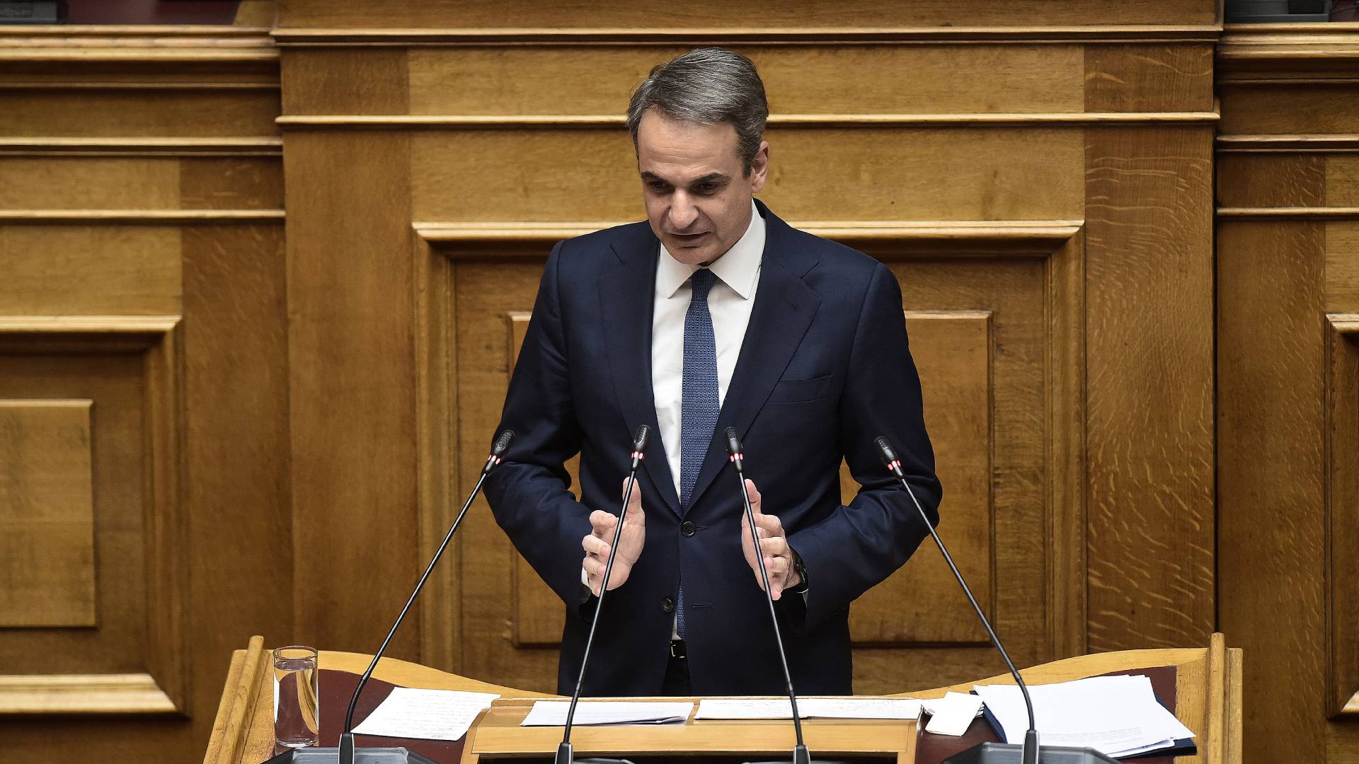 Πρόταση δυσπιστίας: Σκληρή αντιπαράθεση, φίλια πυρά και μία διαγραφή-1