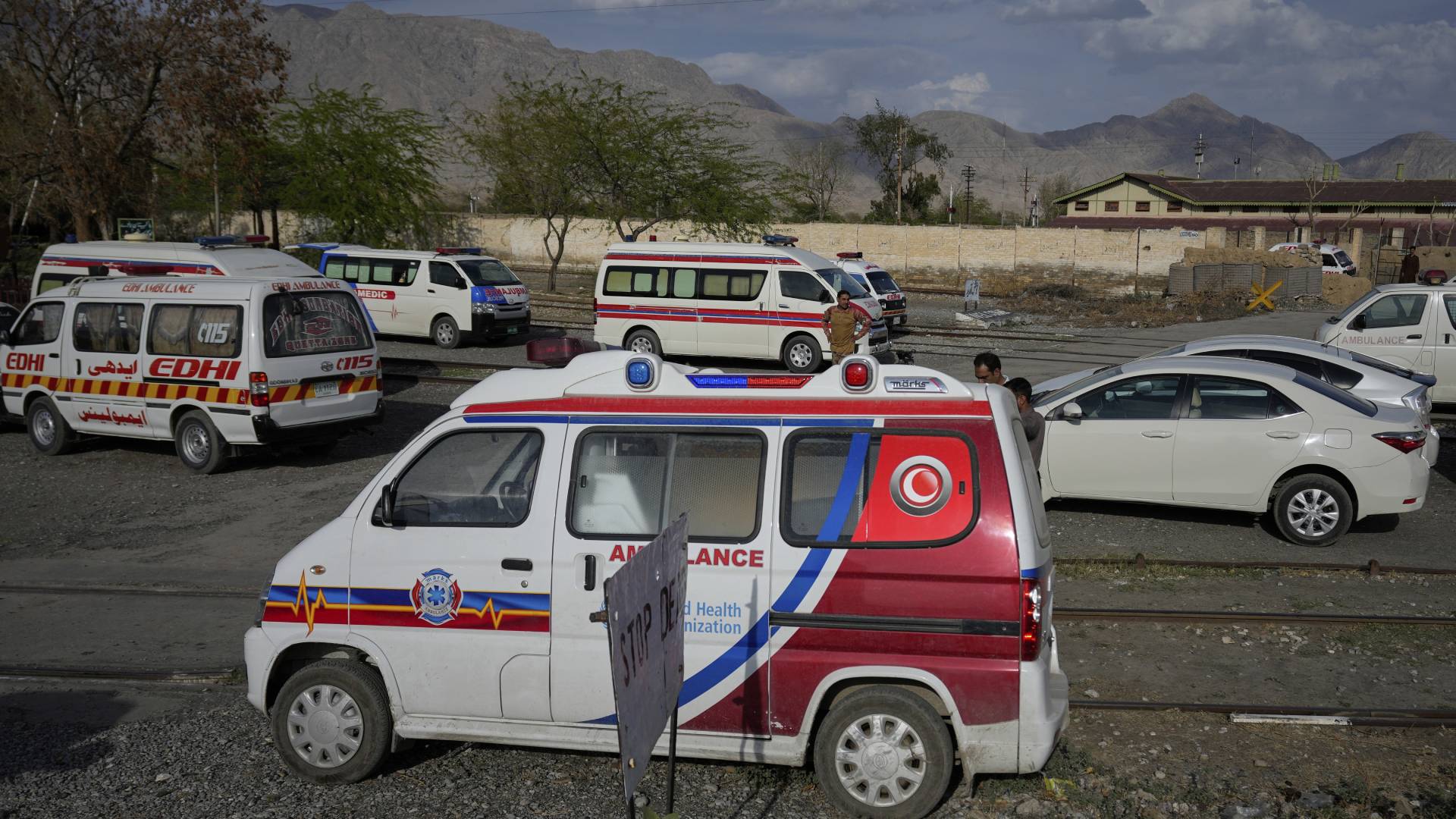 Πακιστάν: Επίθεση αυτονομιστών σε τρένο – Πληροφορίες για δεκάδες νεκρούς-1