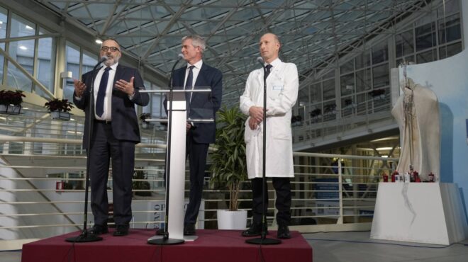 o-πάπας-φραγκίσκος-παίρνει-εξιτήριο-563529037