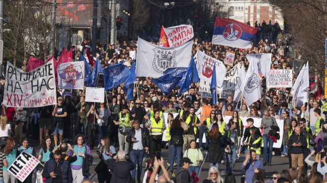 σερβία-πορεία-στο-βελιγράδι-κατά-βούτ-563504278