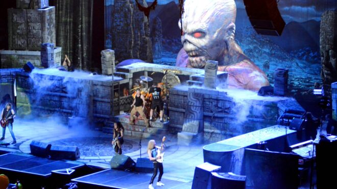 iron-maiden-γιορτάζουν-την-50η-επέτειό-τους-με-νέ-563520142