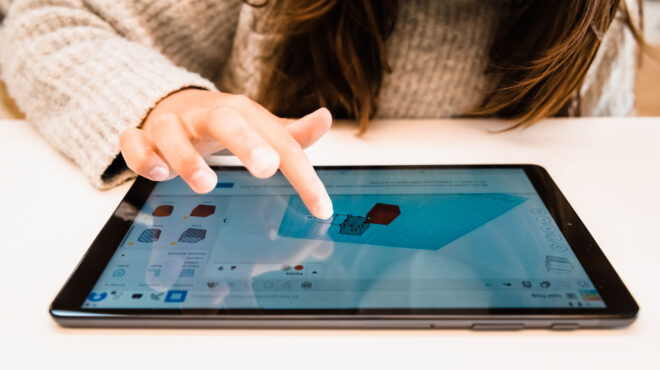 μαδρίτη-φρένο-στη-χρήση-υπολογιστώ-563524591