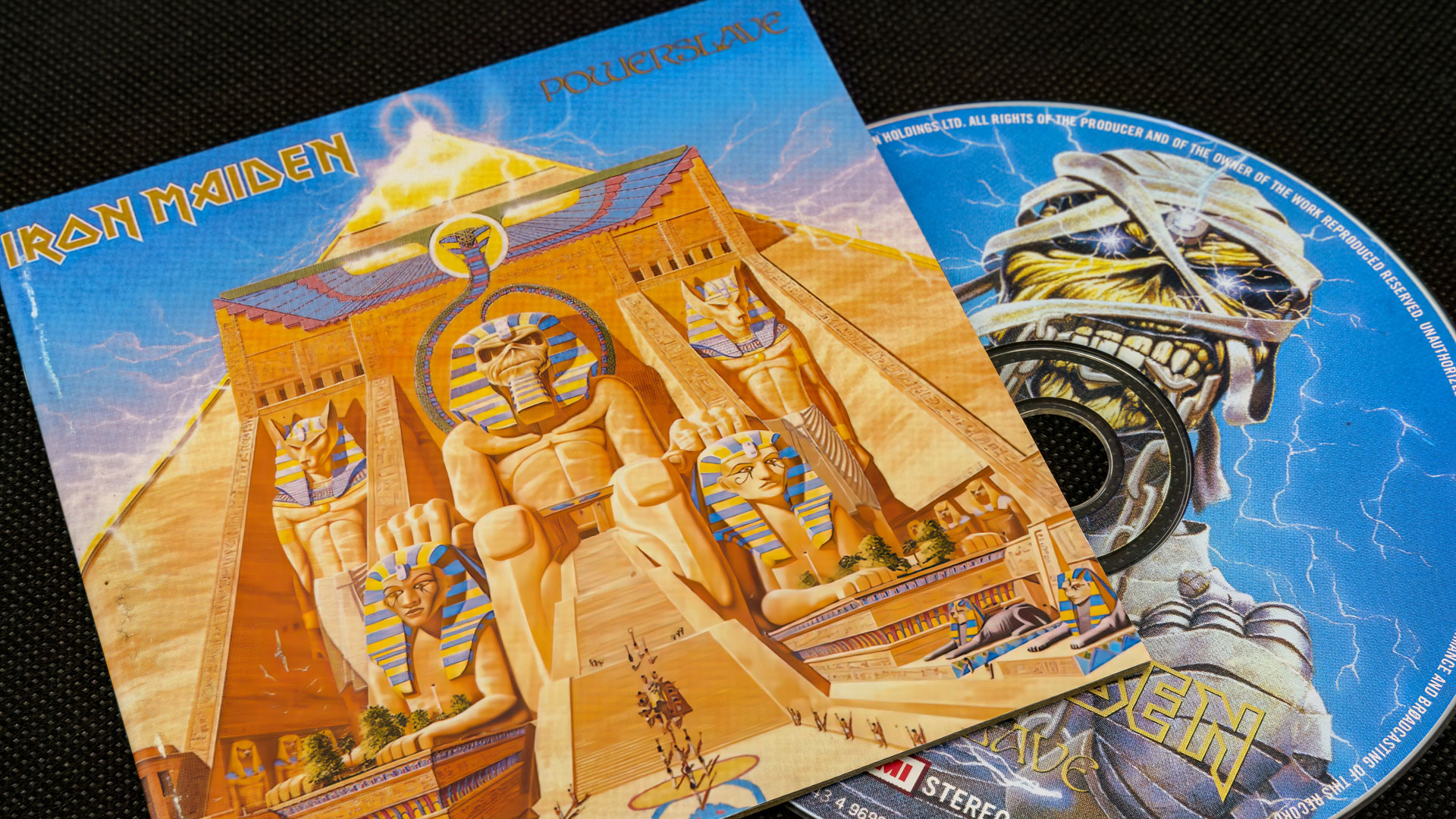 Powerslave: Η κορυφή των… «πενηντάρηδων» Iron Maiden-1