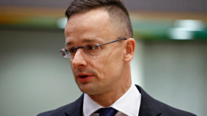 στη-μόσχα-ο-ούγγρος-υπουργός-εξωτερικ-563532241