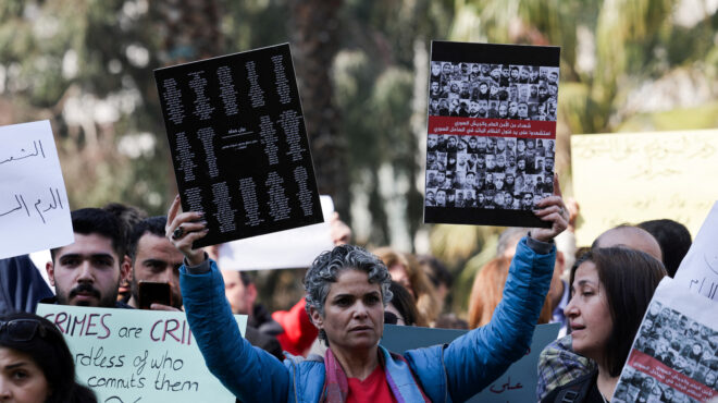 στο-έλεος-της-βίας-η-συρία-αυξάνοντα-563507440