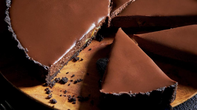 τάρτα-σοκολάτα-με-γλυκό-κουταλιού-πορ-563506822