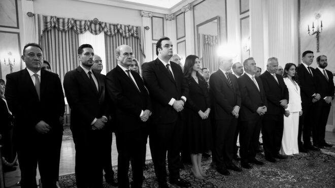 ράδιο-κ-τα-τέμπη-η-κρίση-εμπιστοσύνη-563524186