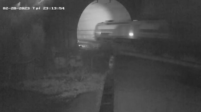 τέμπη-τα-ίχνη-ξυλολίου-στα-βαγόνια-και-563518852