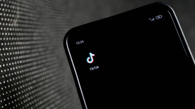 ελίας-αμπουτζαούντ-στην-κ-οι-ηγέτες-563501686