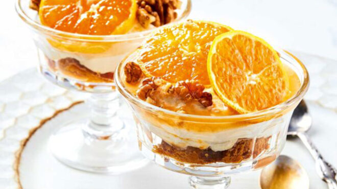 τιραμισού-σε-ποτήρι-με-καραμελωμένα-μ-563517760