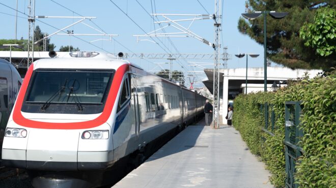 διάλογοι-σταθμαρχών-λίγες-ώρες-πριν-τ-563522743