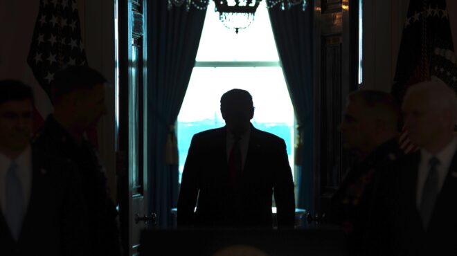 ft-ο-τραμπ-και-το-φάντασμα-μιας-νέας-πυρη-563530660