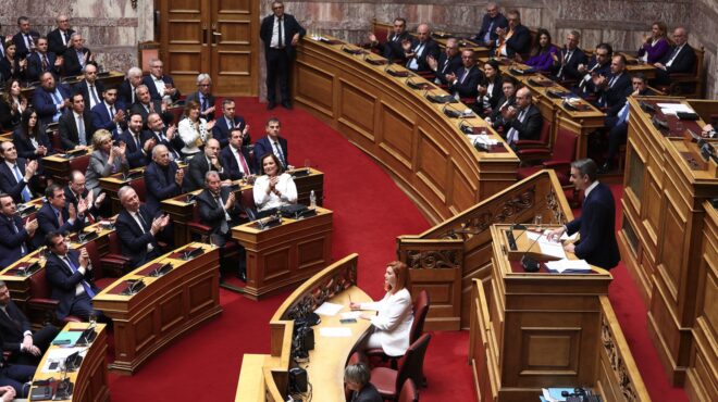 πρόταση-δυσπιστίας-σκληρή-αντιπαράθ-563504737