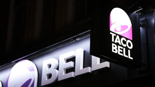 ανοίγει-το-πρώτο-taco-bell-στην-ελλάδα-563585215