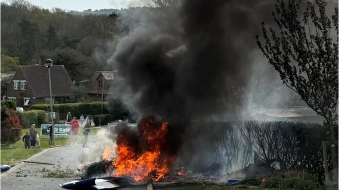 βρετανία-συνετρίβη-μικρό-αεροσκάφος-563562400