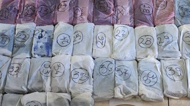 λιμάνι-πειραιά-κατασχέθηκαν-54-κιλά-κοκ-563559292