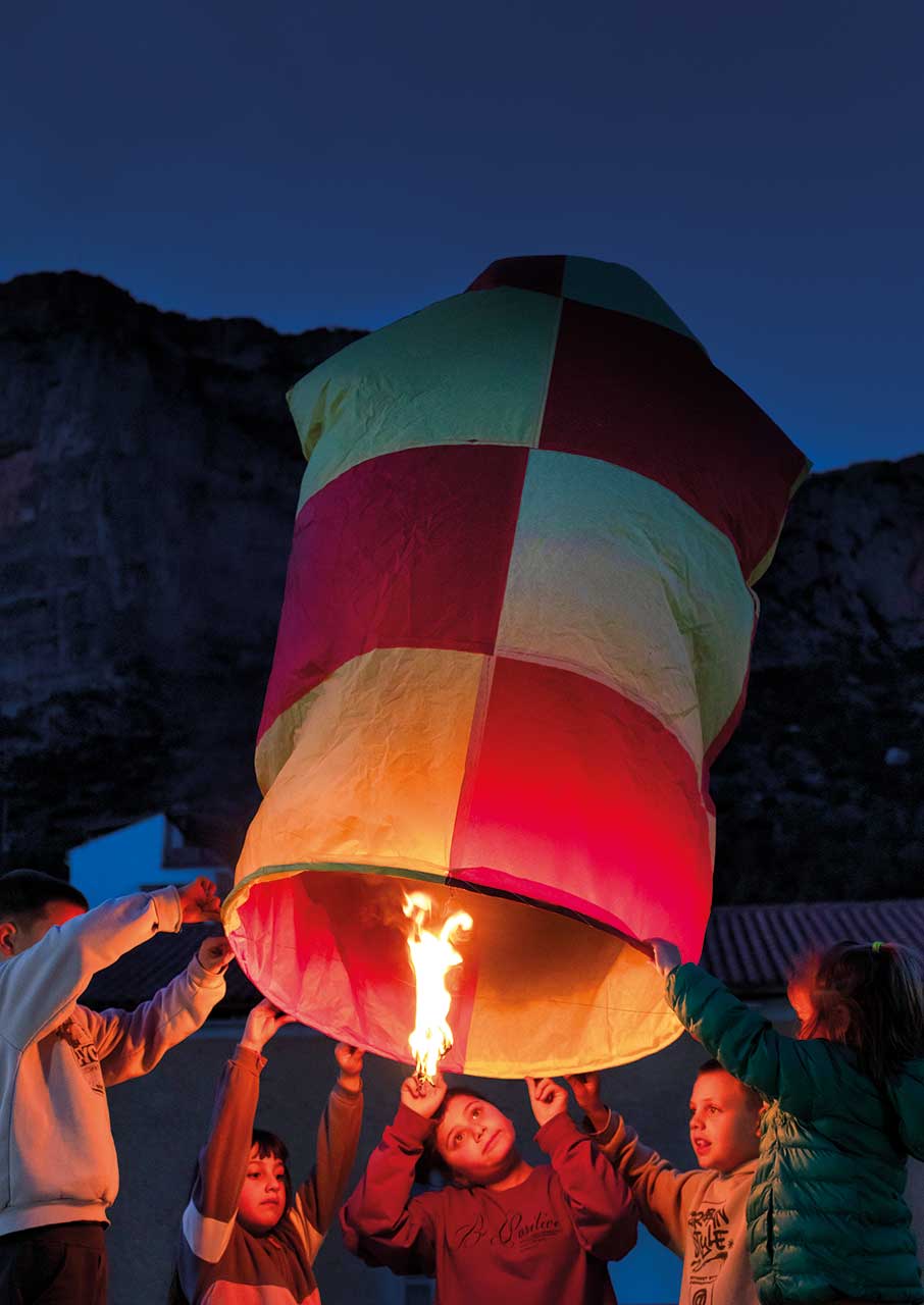 Στο Λεωνίδιο, το Πάσχα πετάνε αερόστατα-2