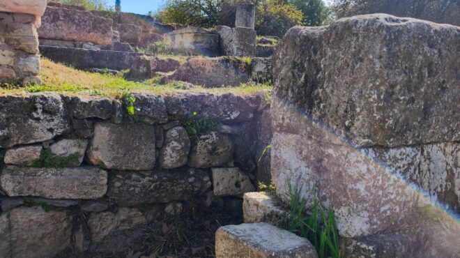 ιδιωτικά-και-δημόσια-όρια-563549926