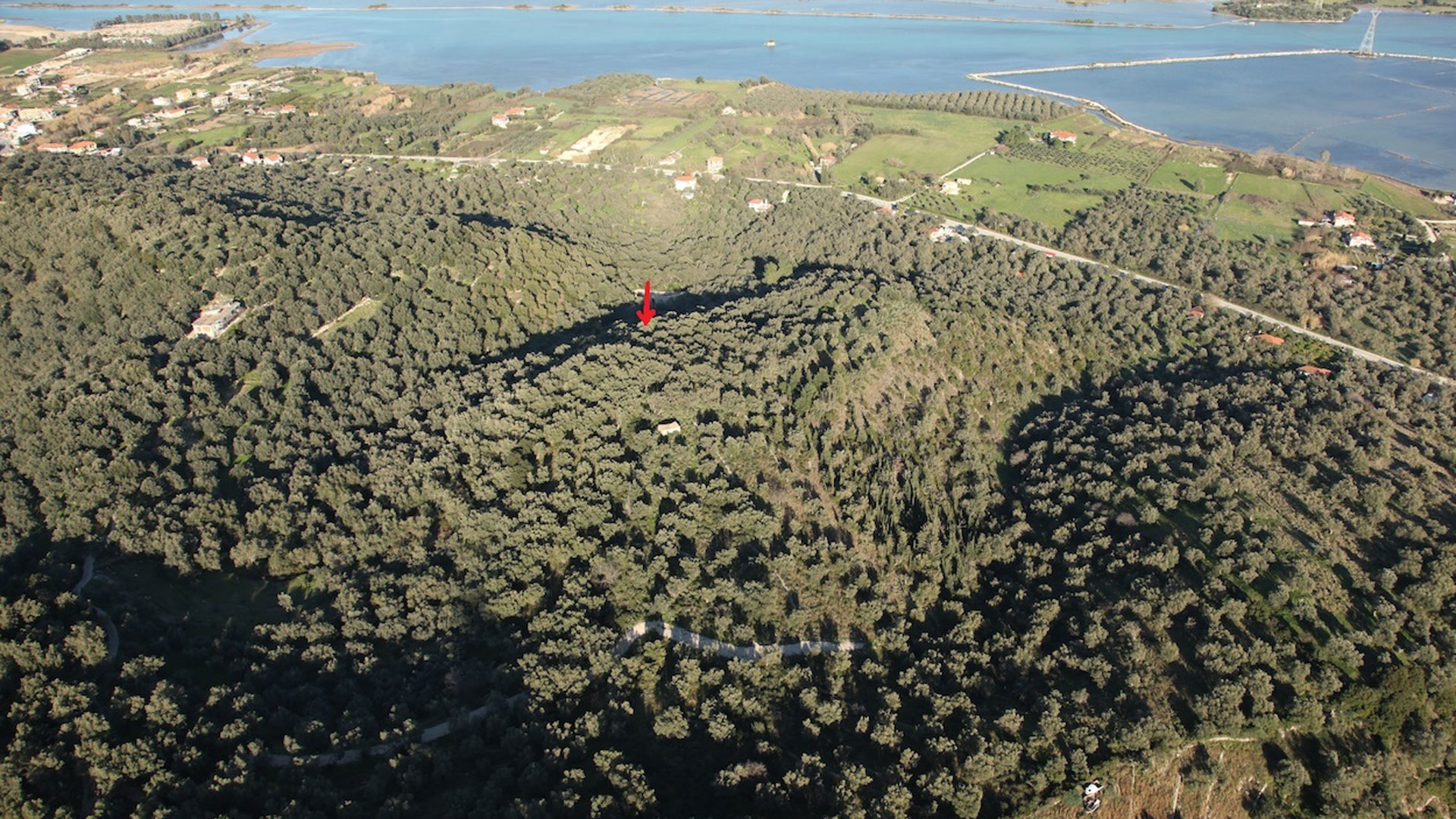 Λευκάδα: Στο φως το πρώτο αρχαίο θέατρο των Ιονίων νησιών-1